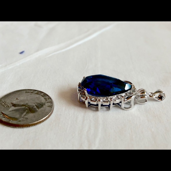 Sapphire Quartz Waterdrop & White Topaz Pendant - Picture 6 of 8